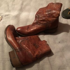 Women's size 7 Frye Billie boot